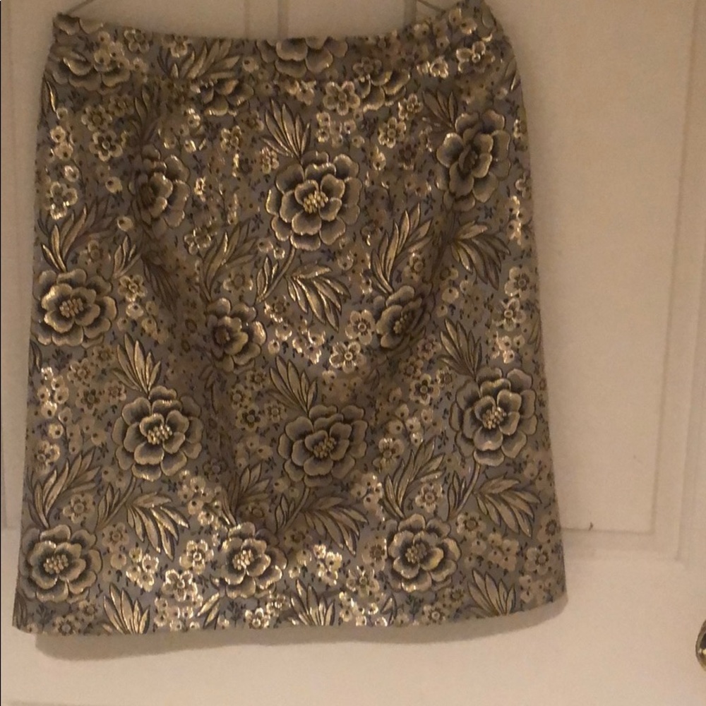 Skirt - Picture 3 of 5